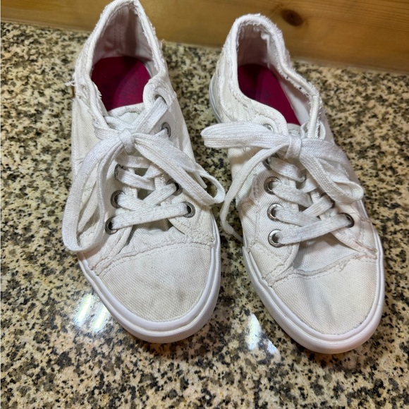 Blowfish Womens Size 7 Casual White Canvas Sneakers - Picture 1 of 9